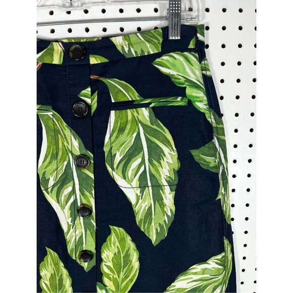 Ann Taylor Palm print linen blend skirt size 4P - Picture 3 of 6